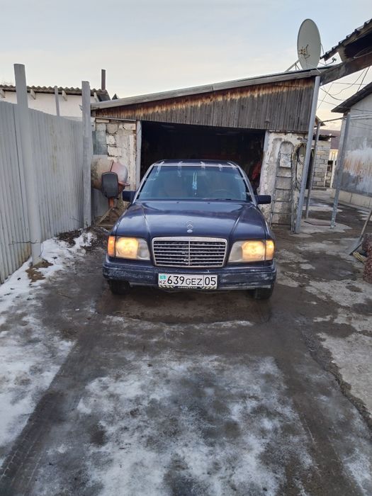Продам Мерседес 124 300 е