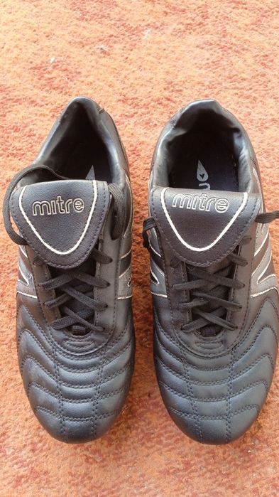 Футбольные бутсы