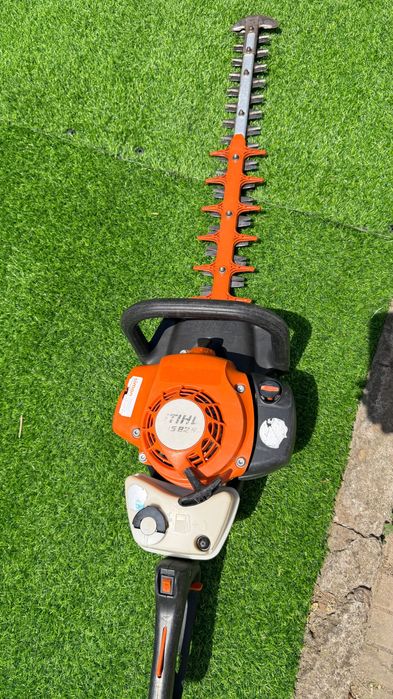 професионален бензинов храсторез STIHL HS 82 R