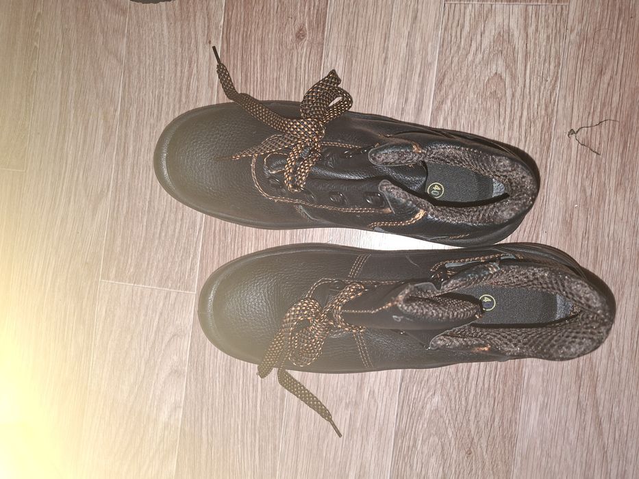 Рабочая обувь новая