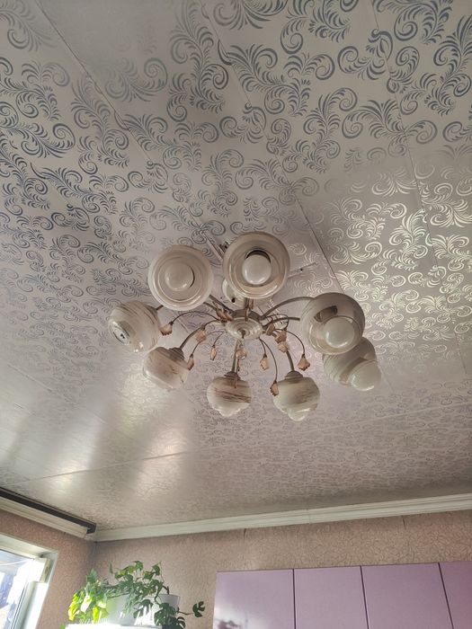 Люстра 8 рожковая