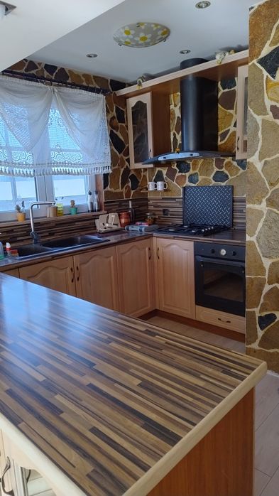 Продава се Етаж от къща в Шумен, Център - 234 кв.м за 770 €/кв.м - Снимка #4