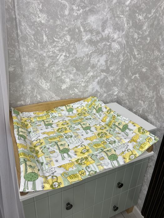 Пеленальный столик