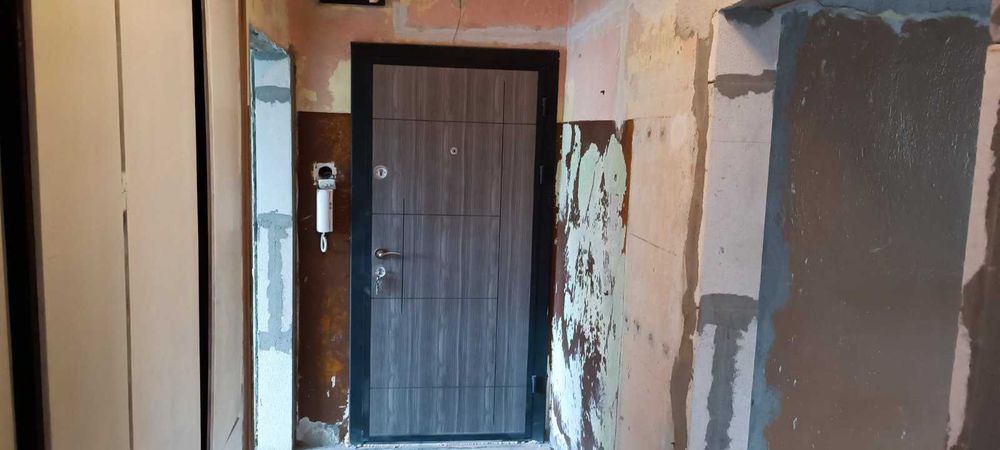 Продава се Тристаен апартамент в Стара Загора, Център - 75 кв.м за 1154 €/кв.м - Снимка #3