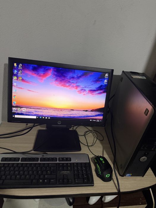 Pc complet  Dell INTEL E7500 3 ghz 4 gb ram 200 gb monitor 21 inch Hp complet