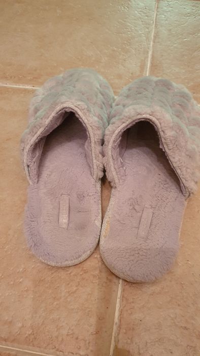 OYSHO дамски чехли и джапанки