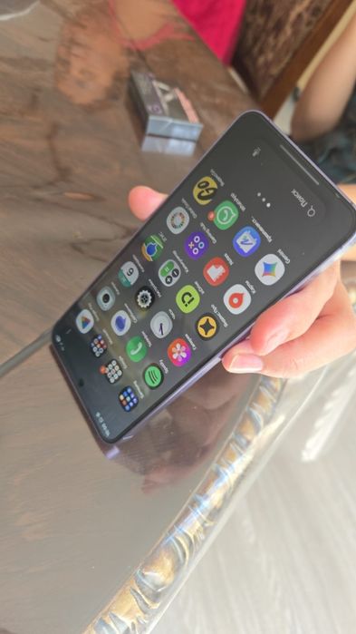 Samsung S24 на 256