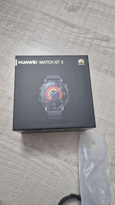 Часовник Huawei gt5