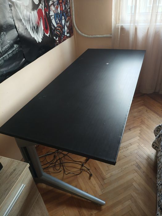 Голямо офис бюро 180x80 с регулируема ширина