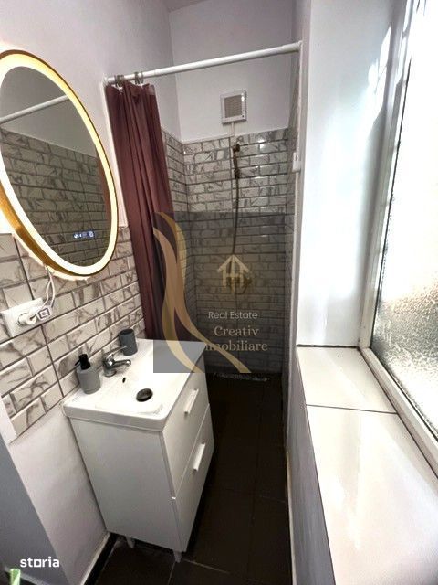 Garsoniera Studio de vanzare la Gara de nord metrou 2 minute