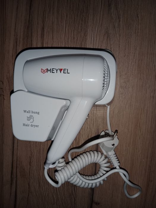 Продам фен настенный