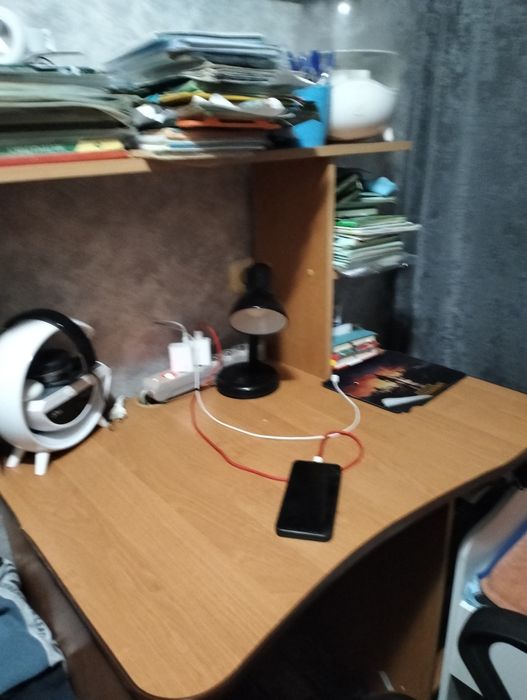 Продам письменный стол