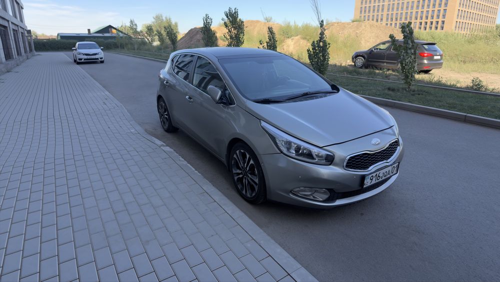 Продаю или рассматриваю обмен автомобиля Кіа Ceed 2013 года.