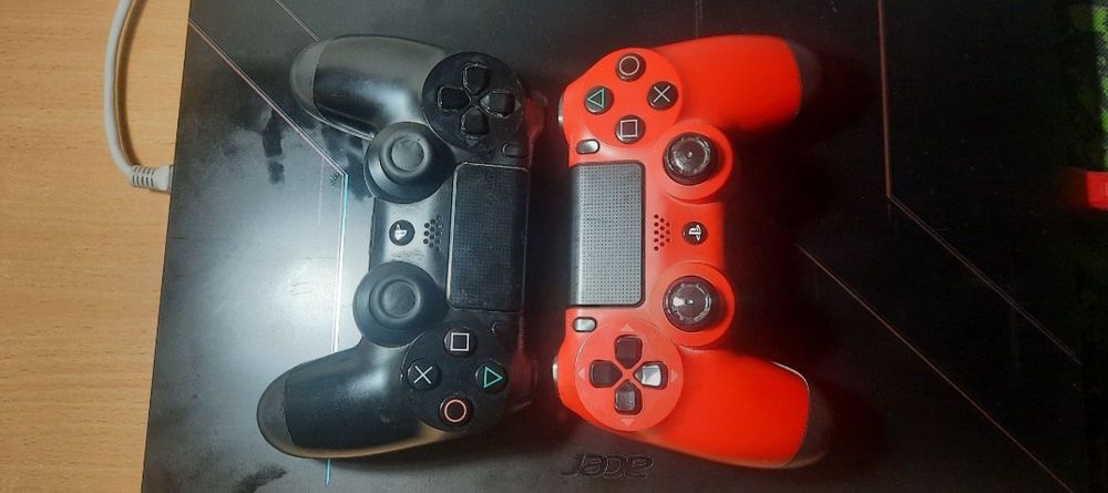 продам плейстейшен 4