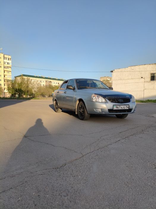 Продам Приору на полном ходу