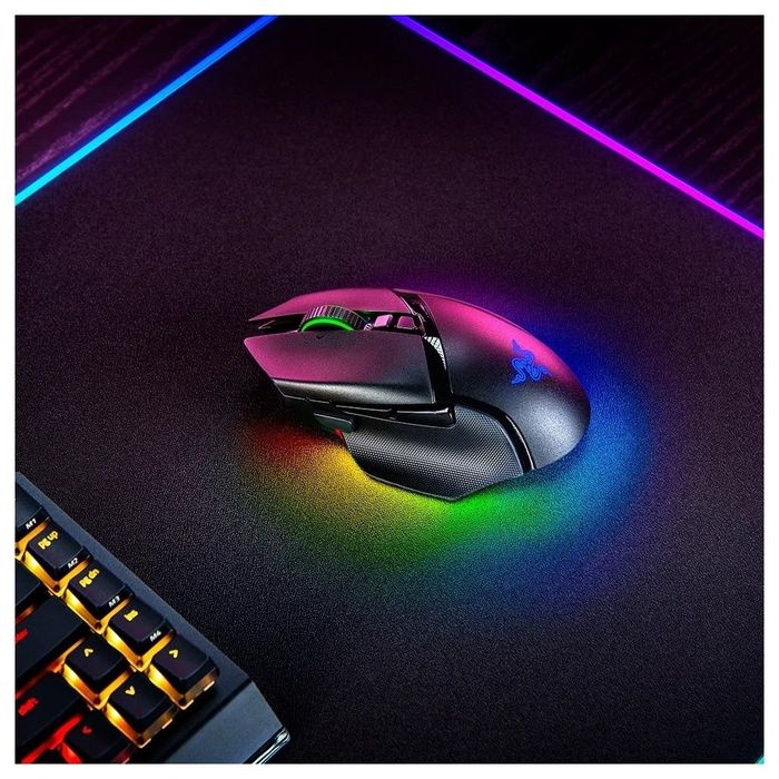 Продаётся новая мышь Razer Basilisk V3 Pro