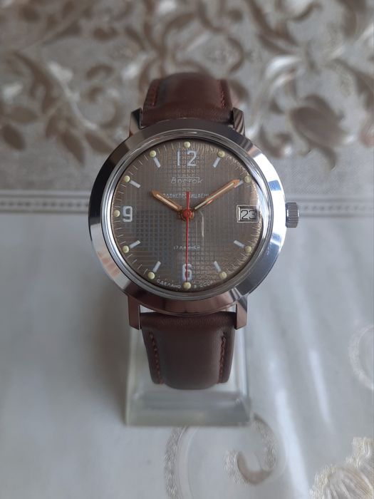 Часы Восток-17камней