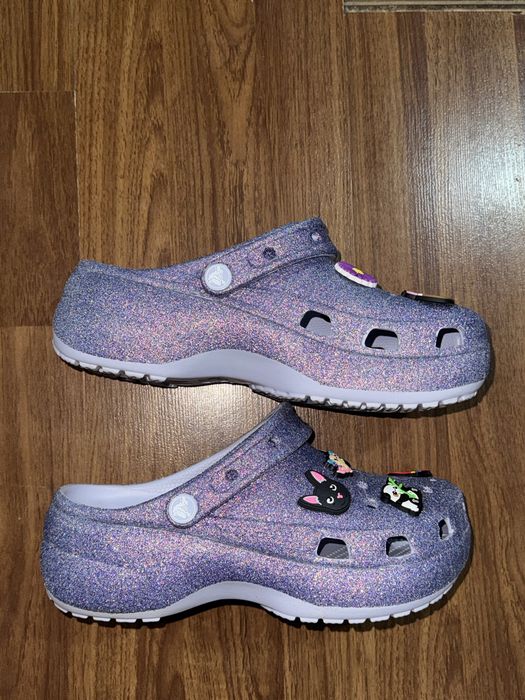 Crocs cu sclipici (glitter)