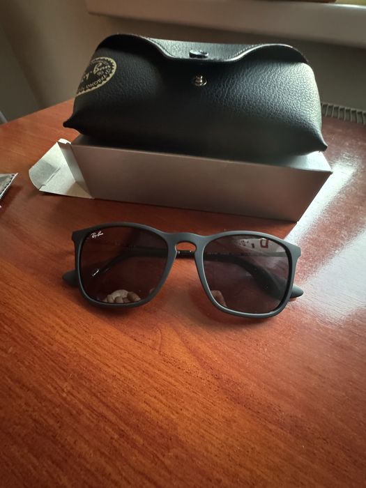 Ochelari de soare Ray-Ban Chris RB4187 Unisex