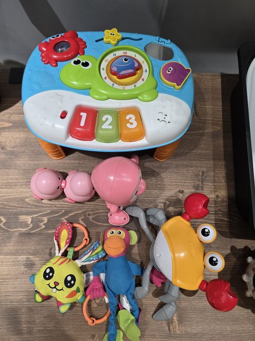 Интерактивная игрушка до года