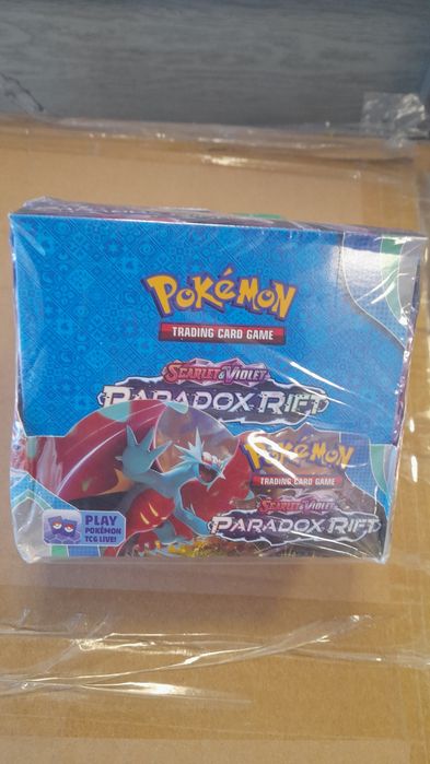 Рokemon карти фигурки и плюшени играчки