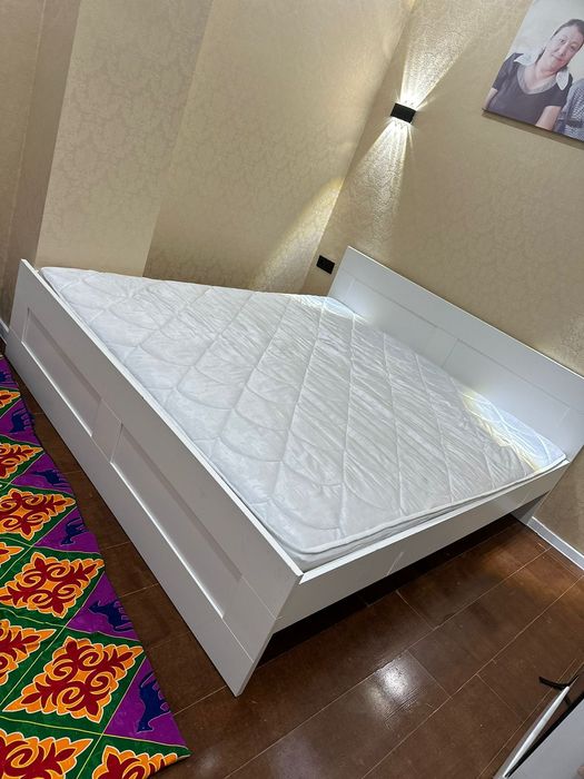 Кровать двухместный