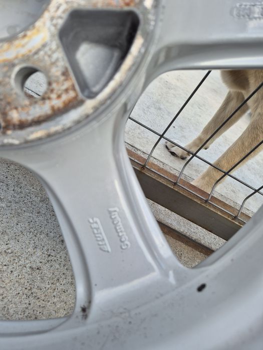 Джанти Alutec  18цола , 5х112 , 8j , et52 , 245/40/18 Mercedes Vw Audi