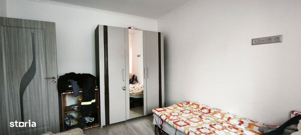 De inchiriat casa cu 6 camere in Cristesti