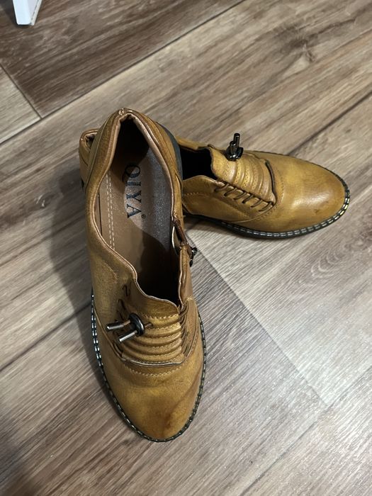 Продам женскую обувь