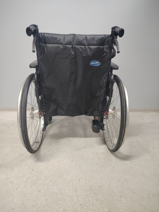 Scaun cu rotile/Carucior rulant pentru persoane cu handicap149