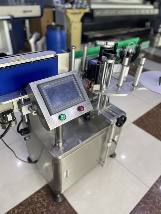 Etiketka uskunasi avtomat - Этикетка апарат автоматическая