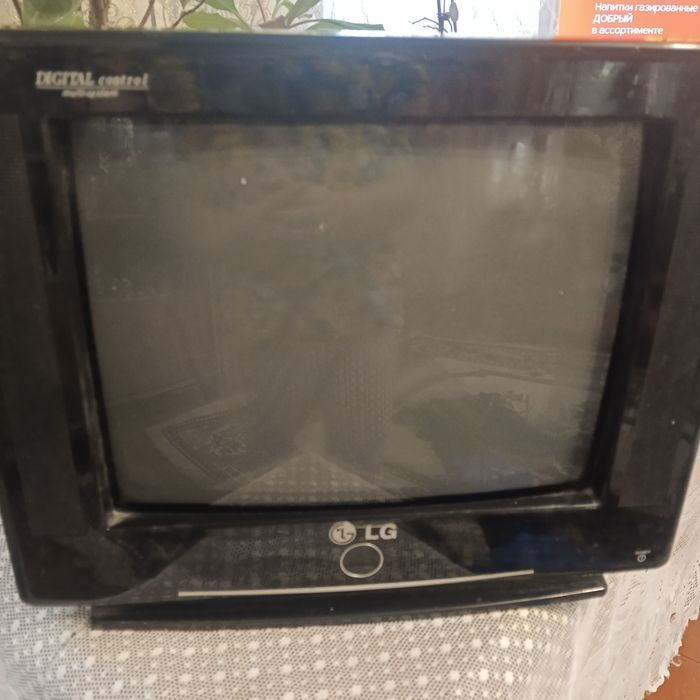 Продам цветной телевизор