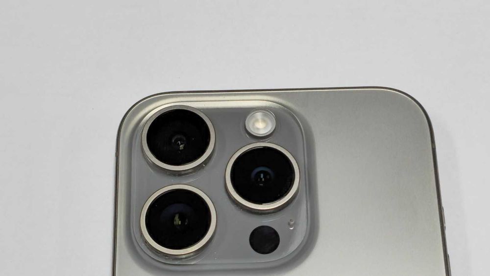 Apple iPhone 15 Pro 128GB Titanium grey