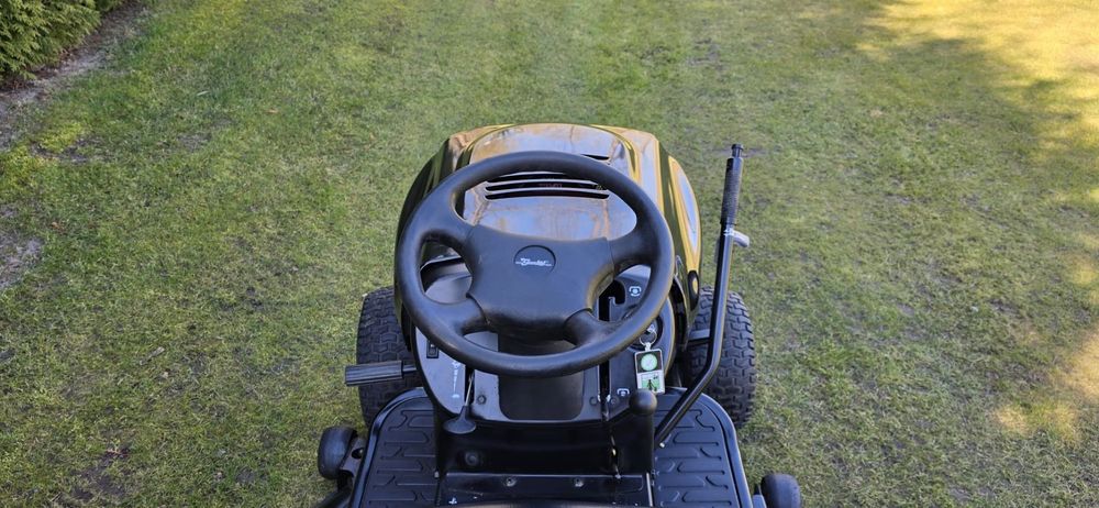 Tractor tuns iarba Briggs&Stratton