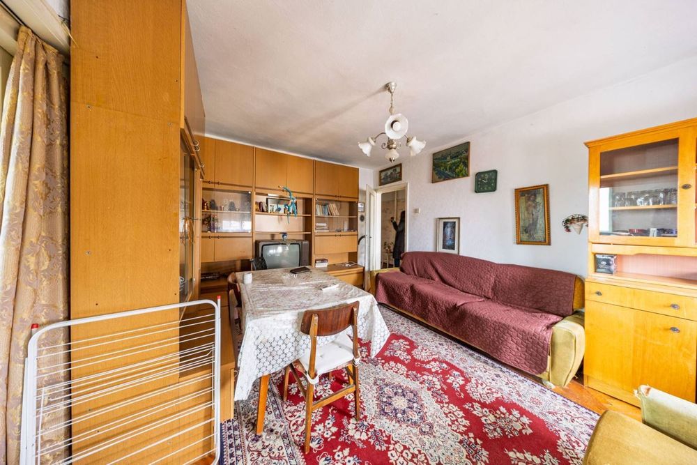 2-стаен в Плевен-Идеален център площ 58 цена 85000