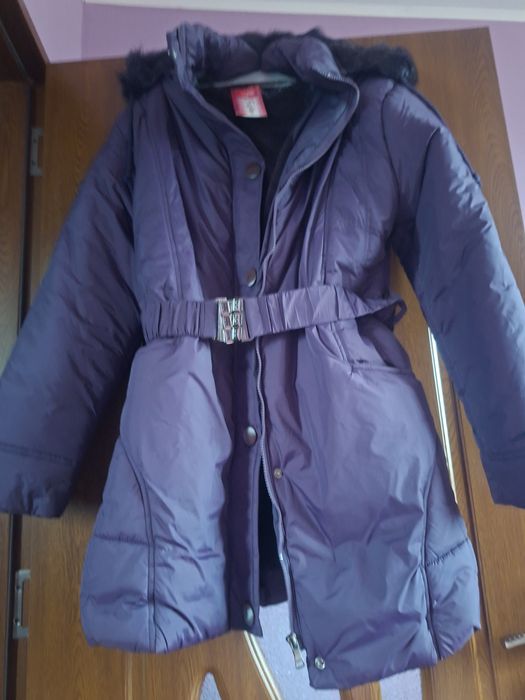 Vând Geacă Damă cu Glugă și Blanita Mărimea XL Nouă