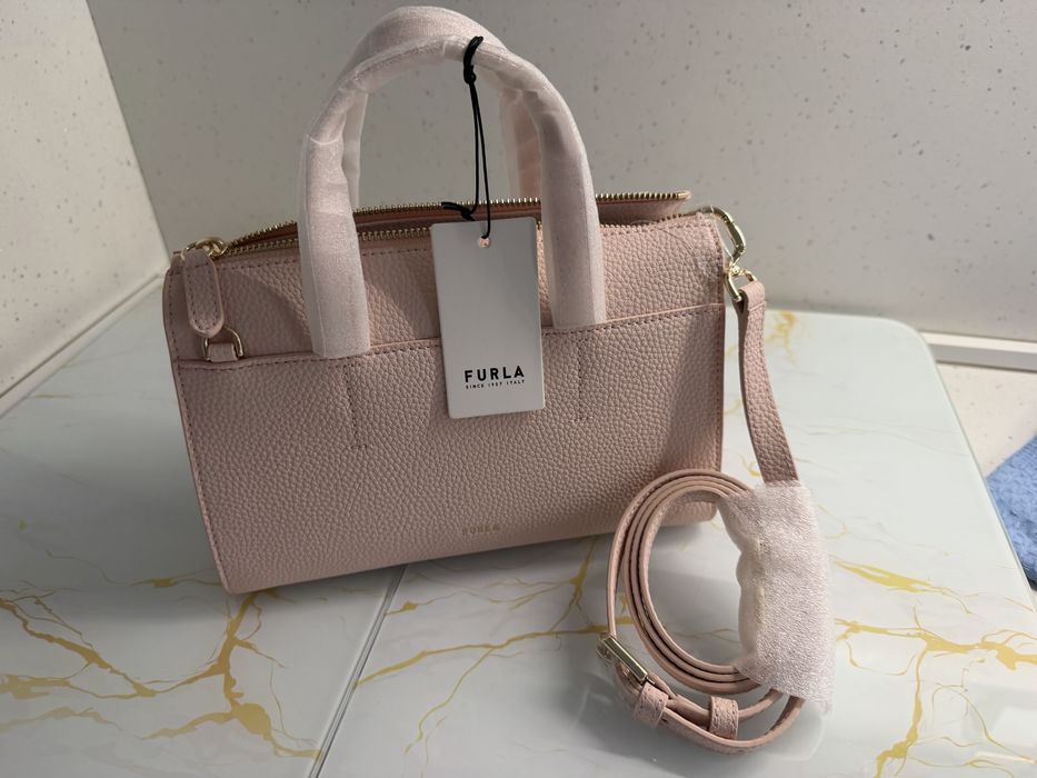 Furla чанта нова