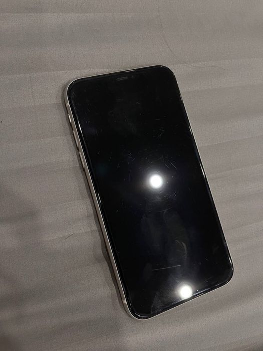 Iphone 11 - 64GB