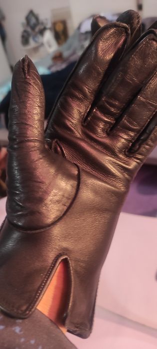 Кожени ръкавици ESCADA