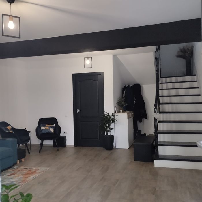 Vand sau Schimb casa in Clocociov