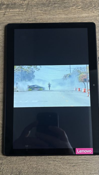 Tableta Lenovo 16 GB