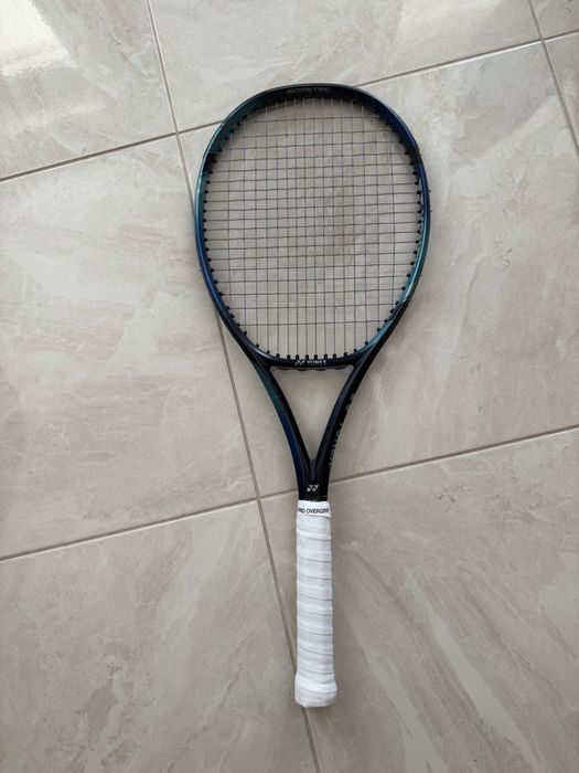 Ракети Yonex Ezone грип 2 98 305 гр