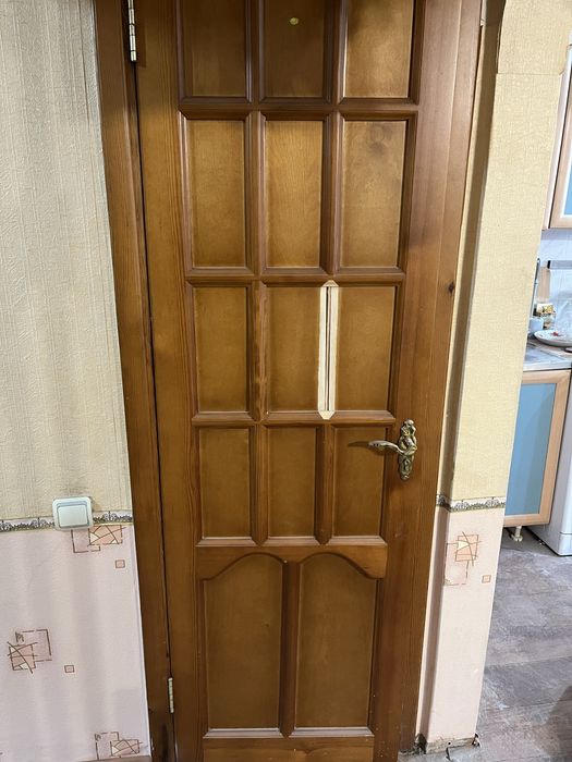 Продам межкомнатные двери
