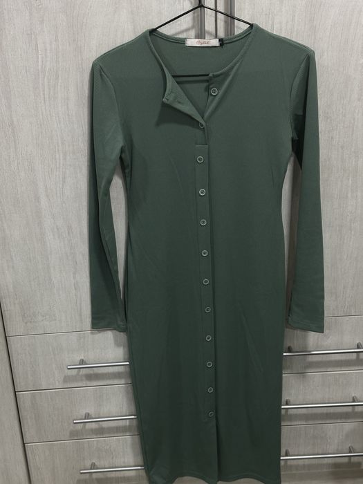 Продам женские вещи