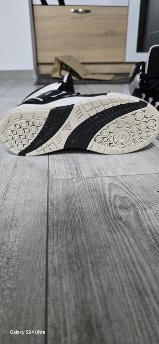 Ghete Adidas nr 38