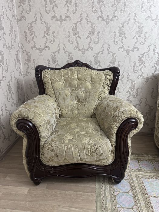 Диван раскладной с 2 креслами