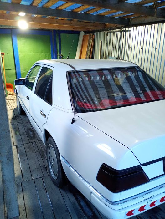 Продам Мерседес e220
