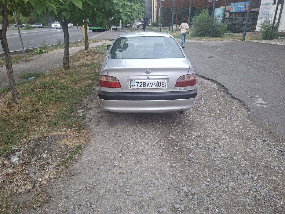 Продаётся Тойота авенсис 2001 год