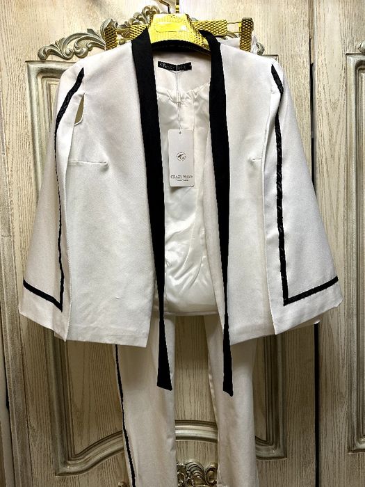 Костюм брюки белые