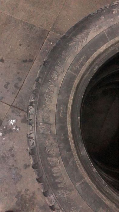 Продам резину 205/65/15